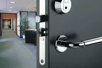 Services commercial locksmith